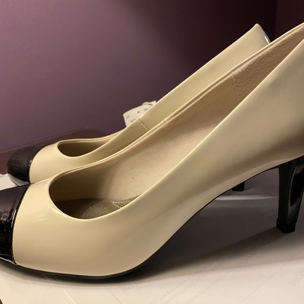 Women shoes